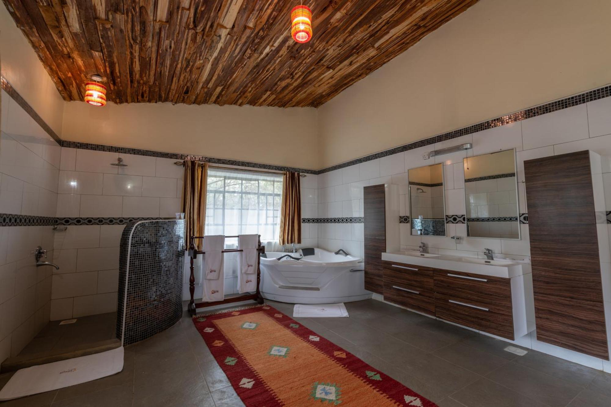 Naivasha Kongoni Lodge - Lakefront Getaway Exterior photo